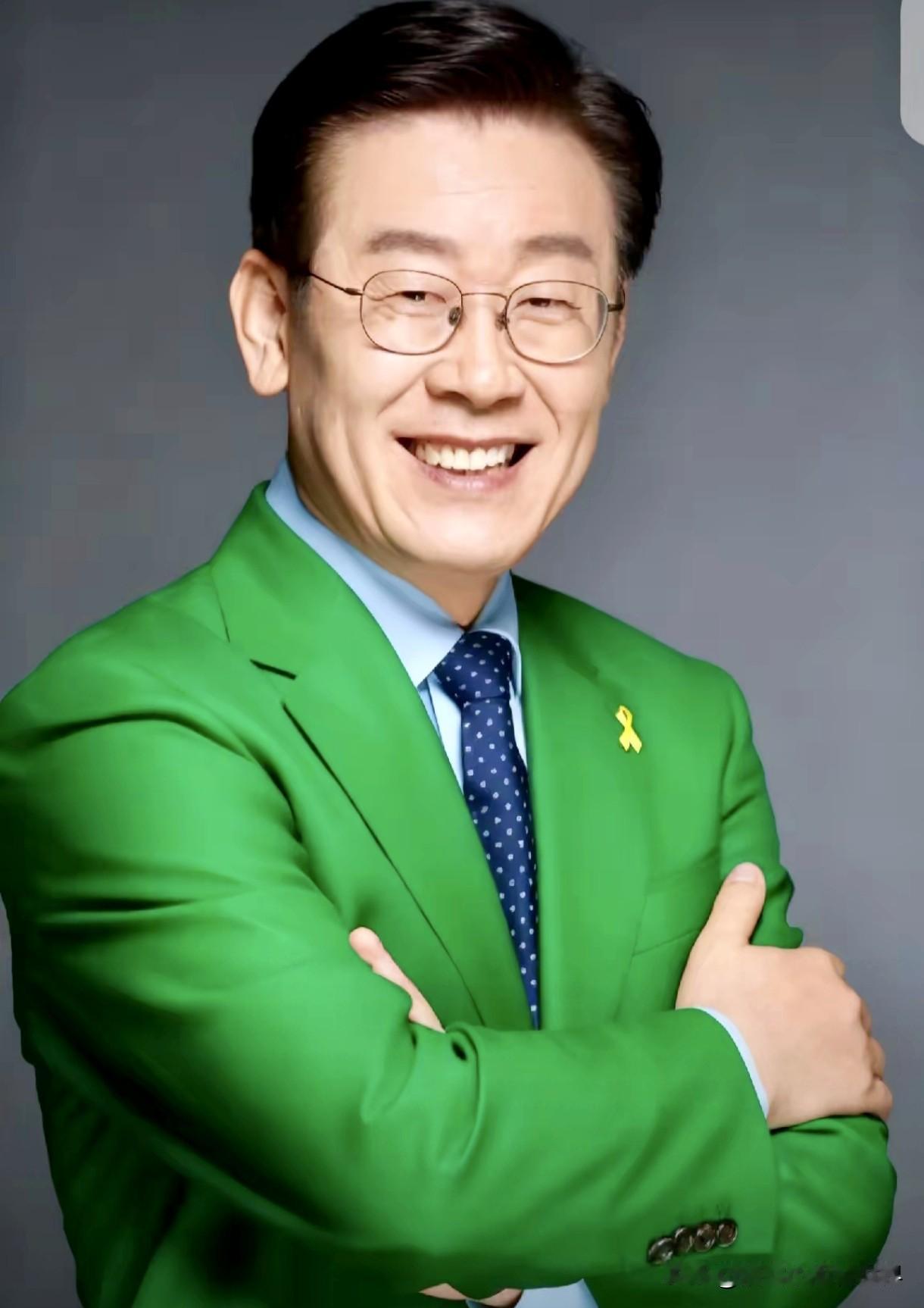 快讯！快讯

韩国与中方正式宣布了

​​2025年11月3日，中国人民银行正式