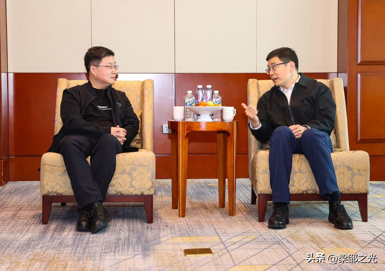 看了一下他总结的中国篮球亚运会之谜，说实话很官方很漂亮也很有层次就是不接地气不实
