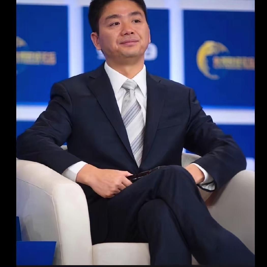 这才是真正的底气。
主持人
让刘强东20秒说服大家选择京东，很多人都以为只是随口