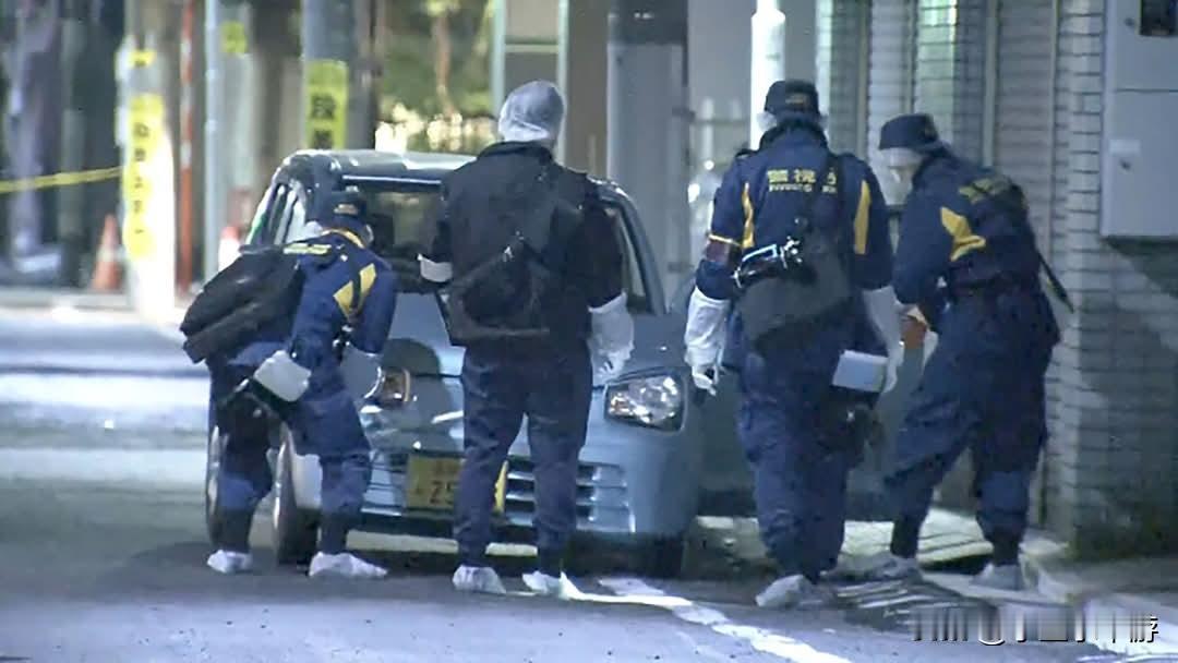 日本东京警方侦破涉及总额4亿2000万日元的街头抢劫案，已逮捕七名嫌犯，当中包括