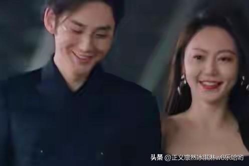 💥很多悬疑剧习惯把悬念全部锁在“追凶找凶”的单线叙事里，靠不断堆叠反转强行抓住