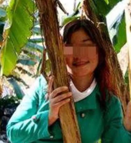 2002年，一个武汉女大学生被老师追问，是否跟黑人留学生发生过关系，女生羞愤不已
