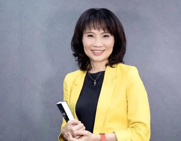 台湾省终于出个明白人，台媒体人陈凤馨：大陆之所以不打台湾省，不是因为我们官兵多么
