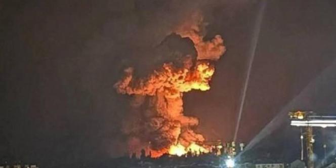 昨天凌晨俄乌冲突突然捅了