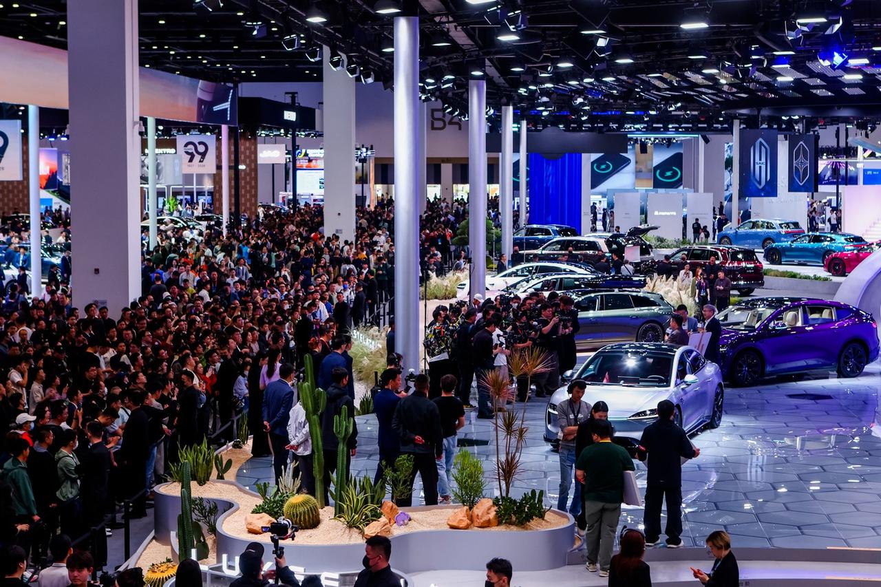 从“拼爆款”到“拼体系”，鸿蒙智行在北京车展亮出了真实力
很多人看今年的北京车展