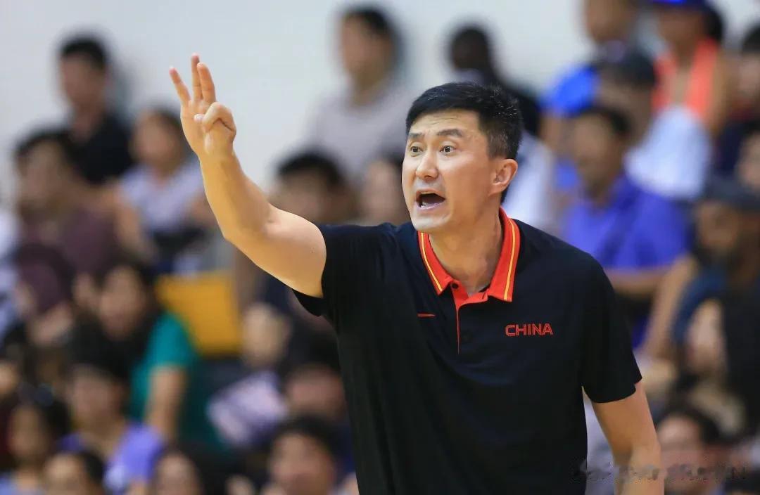 一针见血！中国篮球界2大名人发言，矛头直指乔尔杰维奇！

1，前中国男篮主教练杜