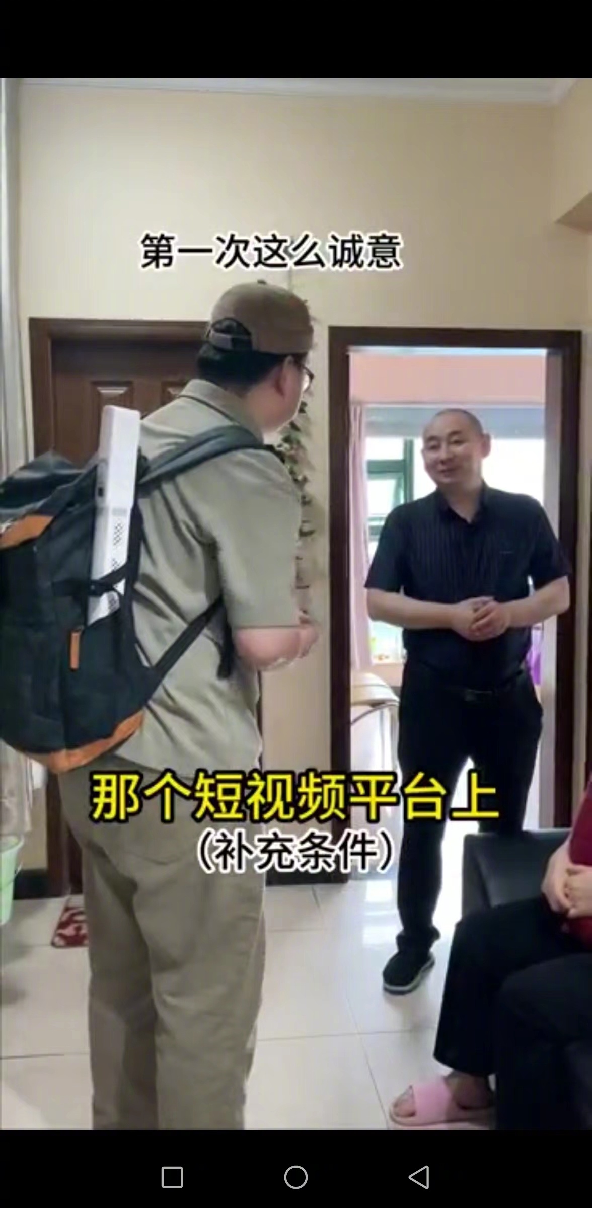 【】有企业宣传片的不止是大企业，还有这些重庆街边小店。一位导演走遍街头巷尾，只为