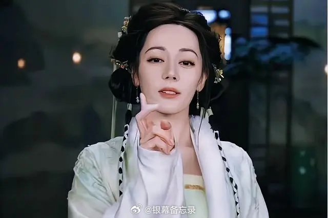 白日提灯的造型是认真的？这发包也太敷衍了。 