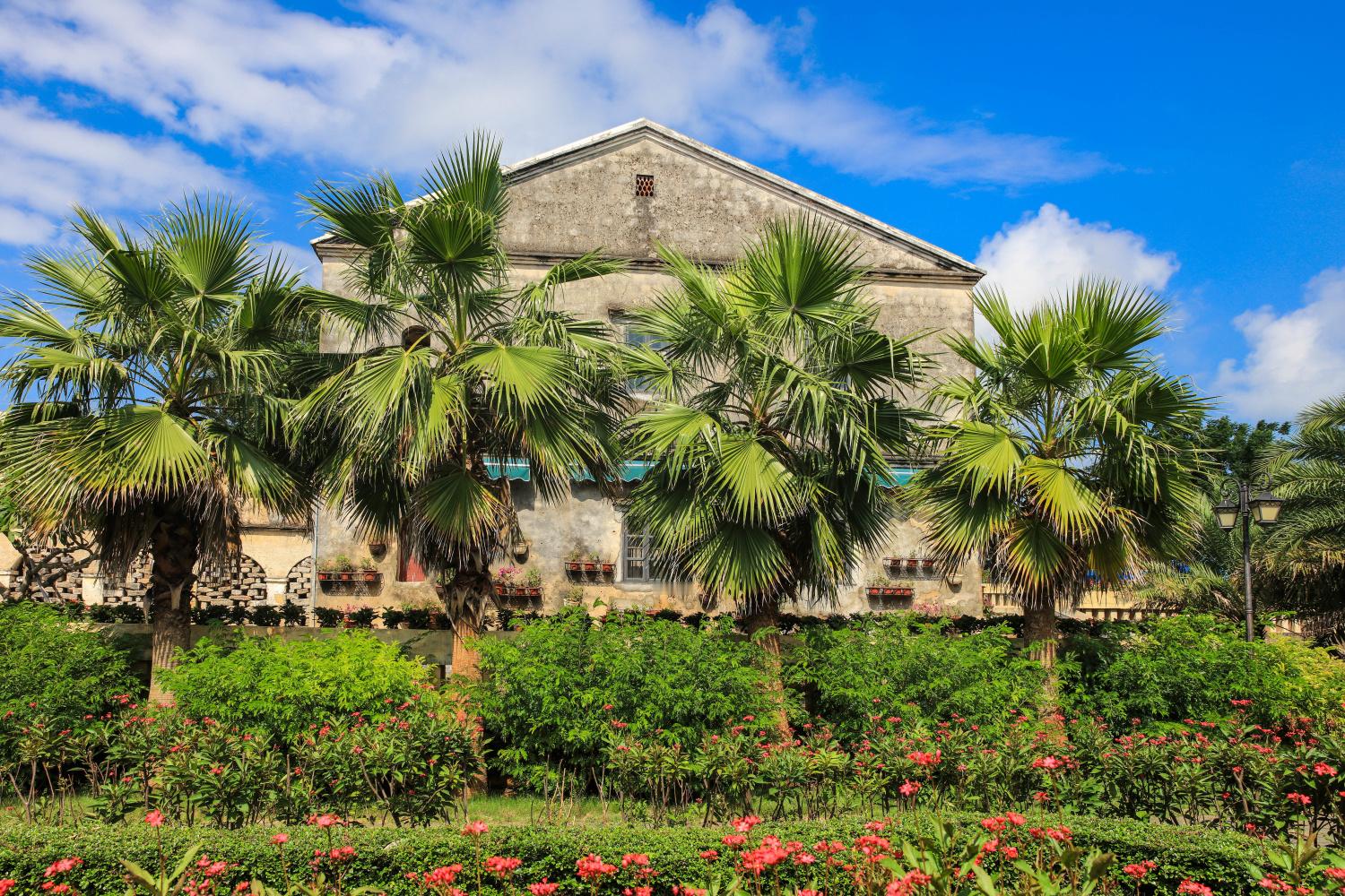 【吉祥航空春运加码 北海正式开航！🌊南京直飞北海，暖冬海边见～】吉祥航空带你直
