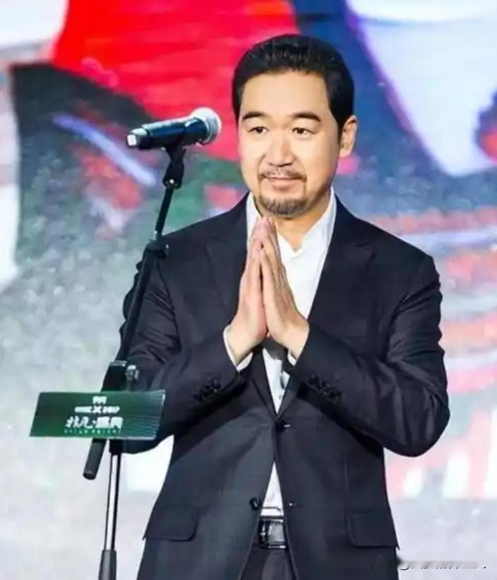 2013年，华谊兄弟以2.52亿买下张国立影视公司，唯一条件就是张国立需签订为期