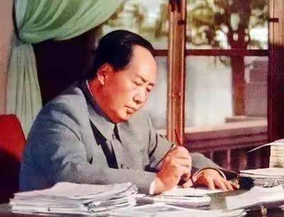 毛主席68年前的“统筹兼顾”，为何至今仍是治国理政的法宝？
 
1956年，新中