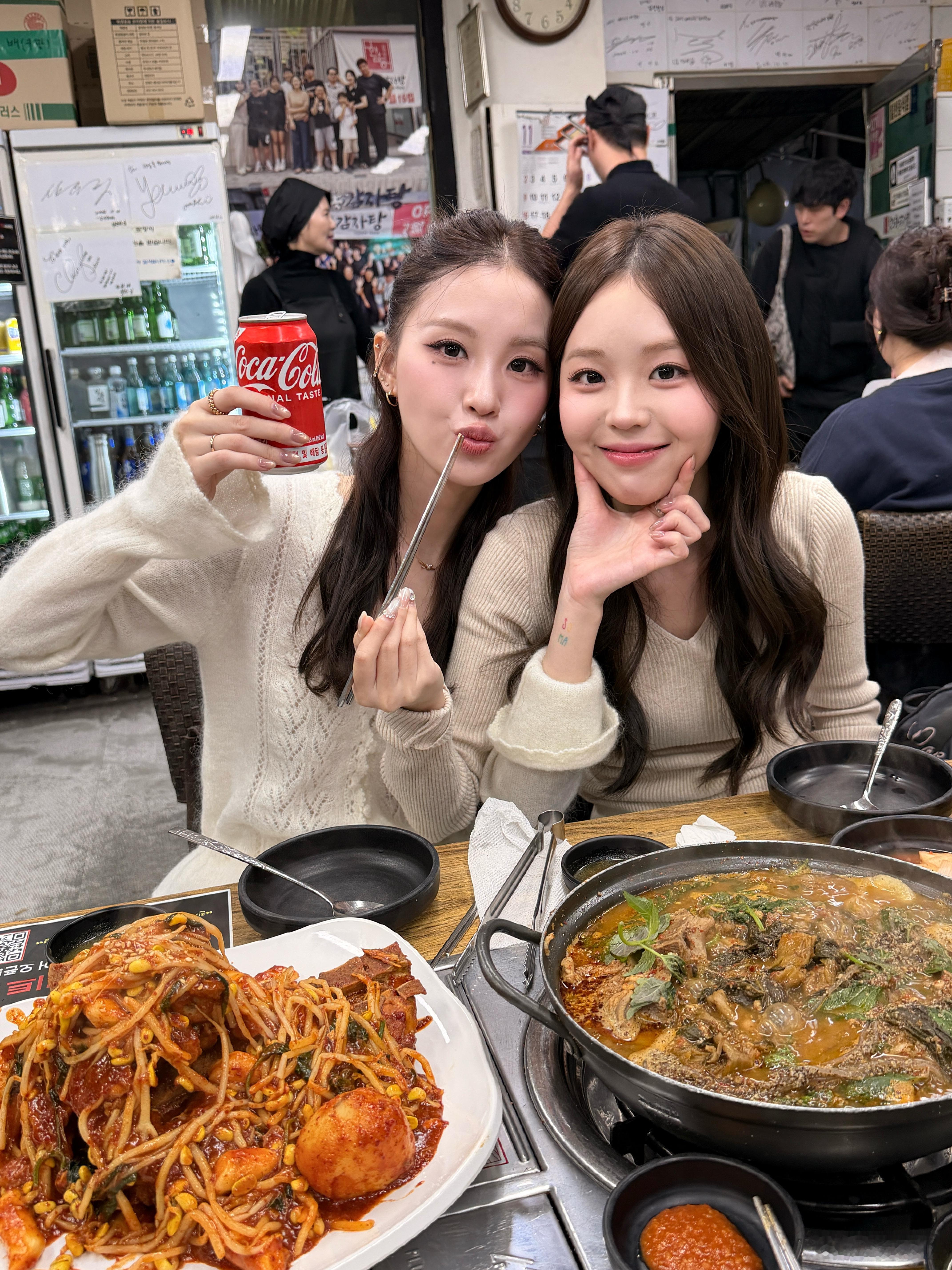 诡秘 下次见面就这样拍ʕ •ᴥ•ʔ 