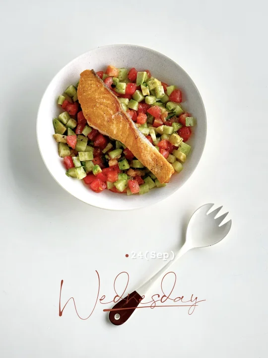 可以做正餐的沙拉🥗｜煎三文鱼的解腻吃法