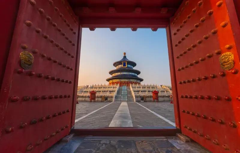 保持快乐的心情，那可是给生活加了味精！
身体是快乐的本钱，适当运动锻炼，让多巴胺