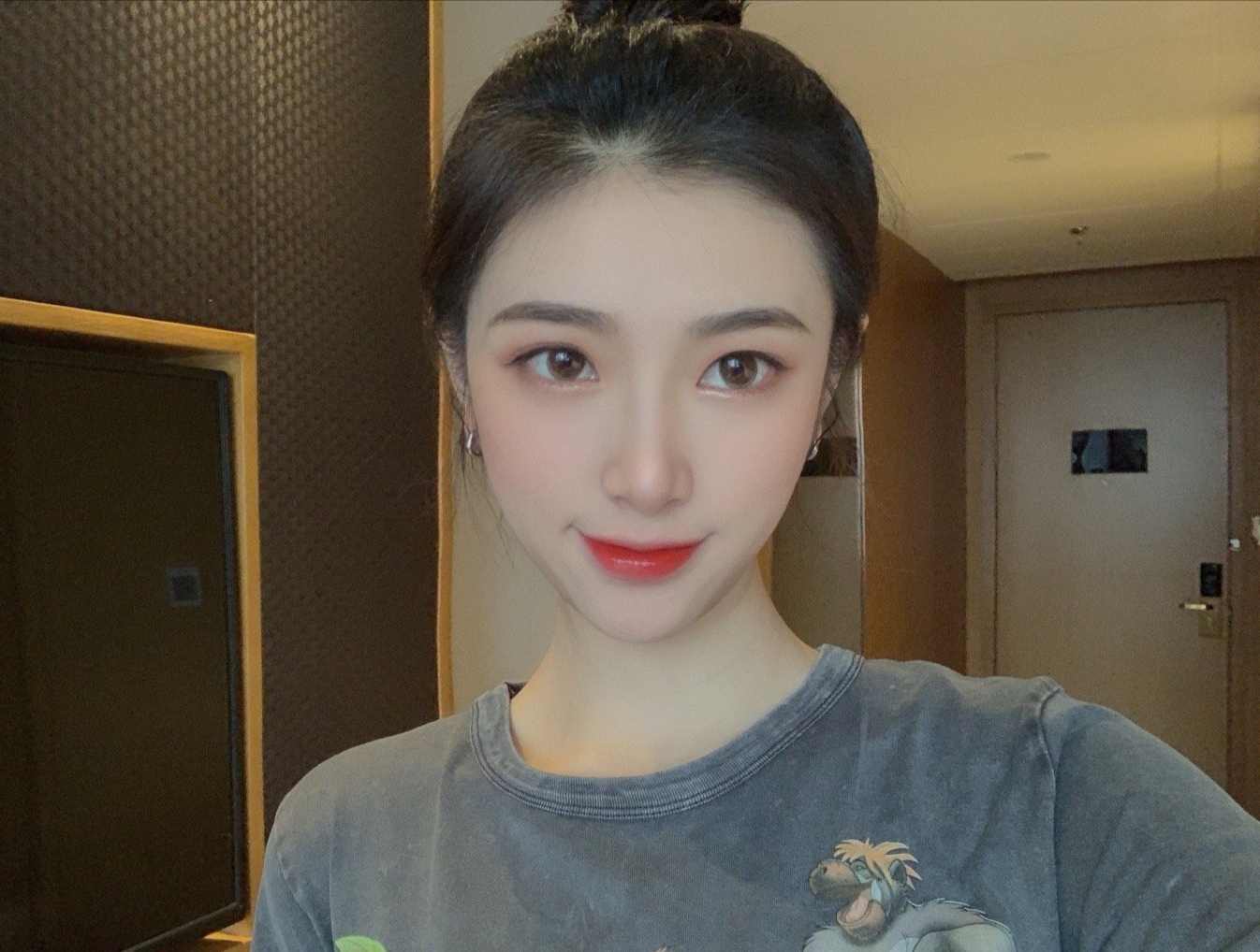 焦子琪 2020艺考生 2001年 漂亮的白羊座姑娘 北京服装学院服表专业全国第