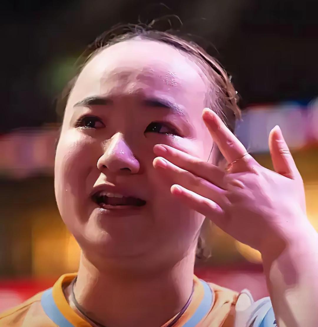 伊藤美诚输球后，果然又哭了！
多哈冠军赛的第一场比赛，0-3 输给了长崎美柚，可