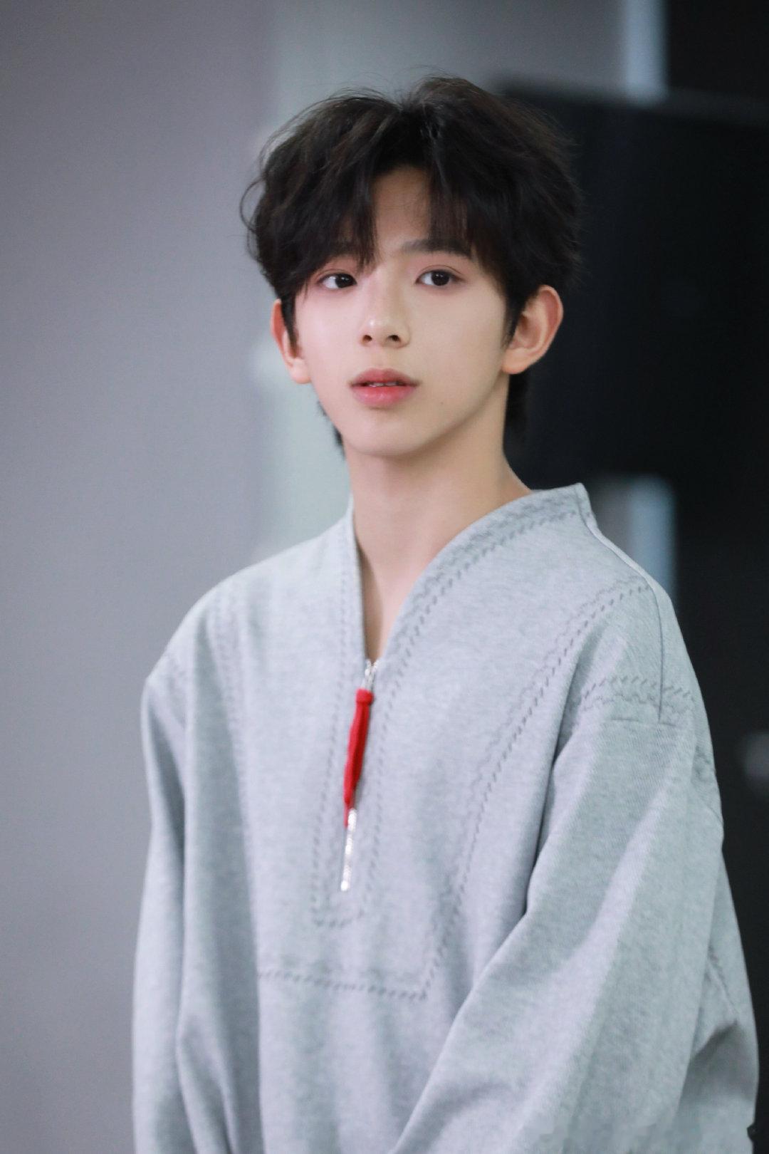 陈浚铭[超话] 🎸陈浚铭 四代第一门面 🎸陈浚铭 四代全能门面ace IP同