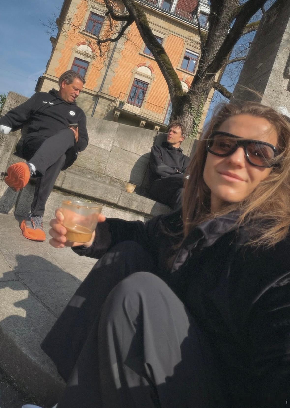 穆霍娃！开心完成自己在红土的第一周比赛“Special first week o