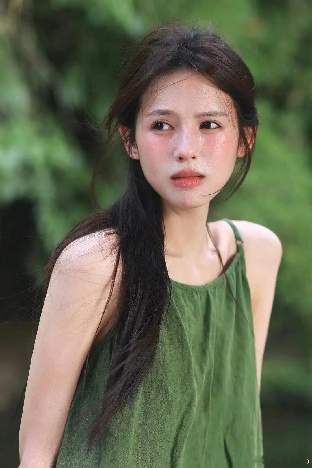 天玑公主鹤男这六张图是金白开拍的，好浓的少女心事味，开子审美这块 ​​​