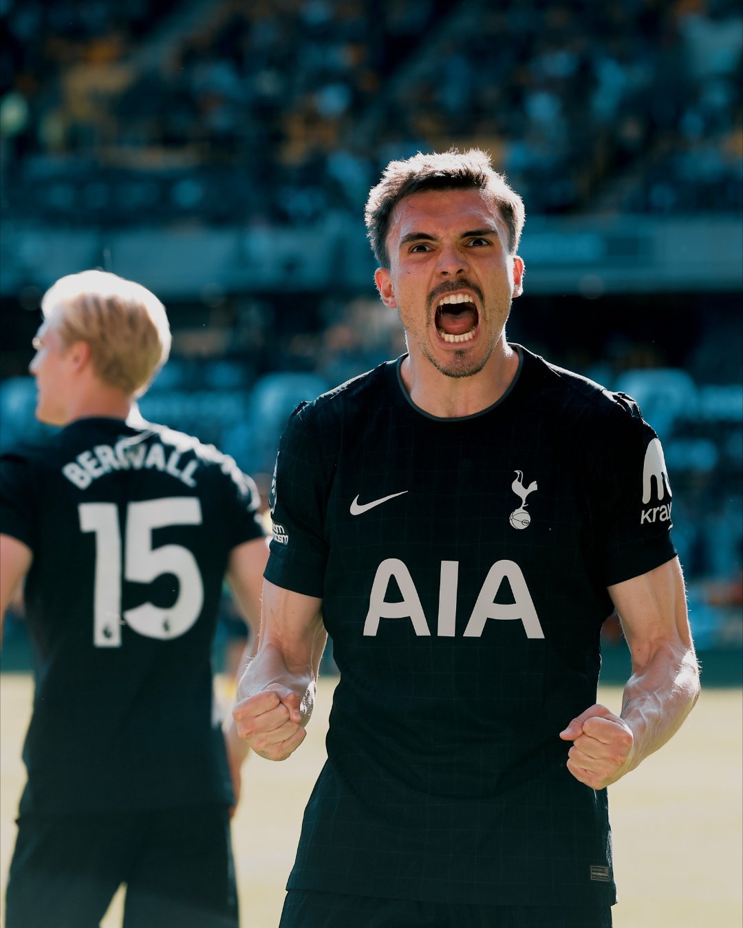 帕尼尼为热刺进球啦，希望可以保级成功