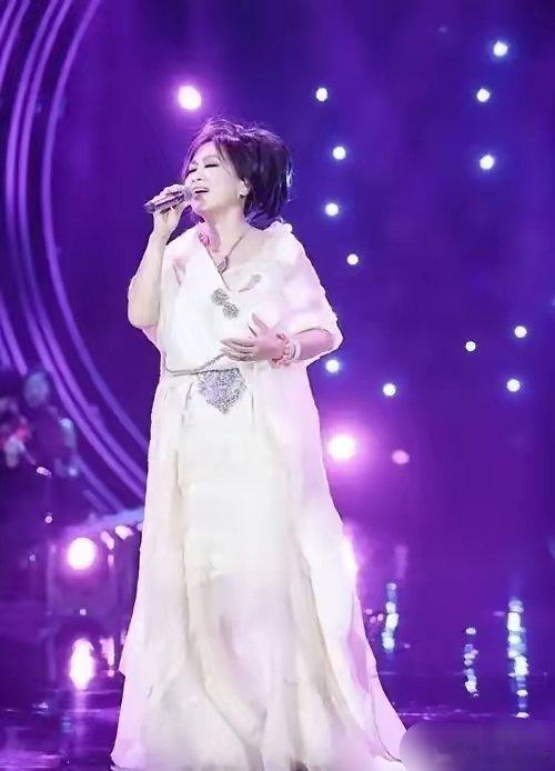 歌手2026第十一期歌单来了：     在线歌手:1、窦靖童《誓言》原唱:王菲2