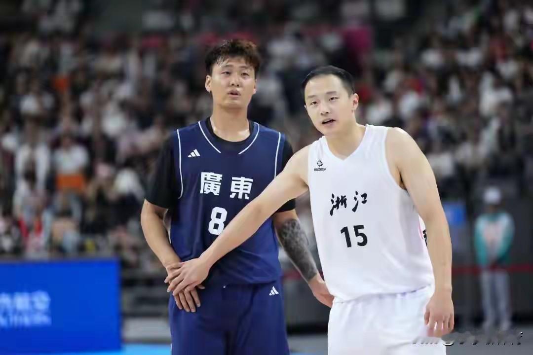 八强已定，低调的四川男篮能夺冠吗？

随着昨日广东与浙江的小组赛落下帷幕，本届全