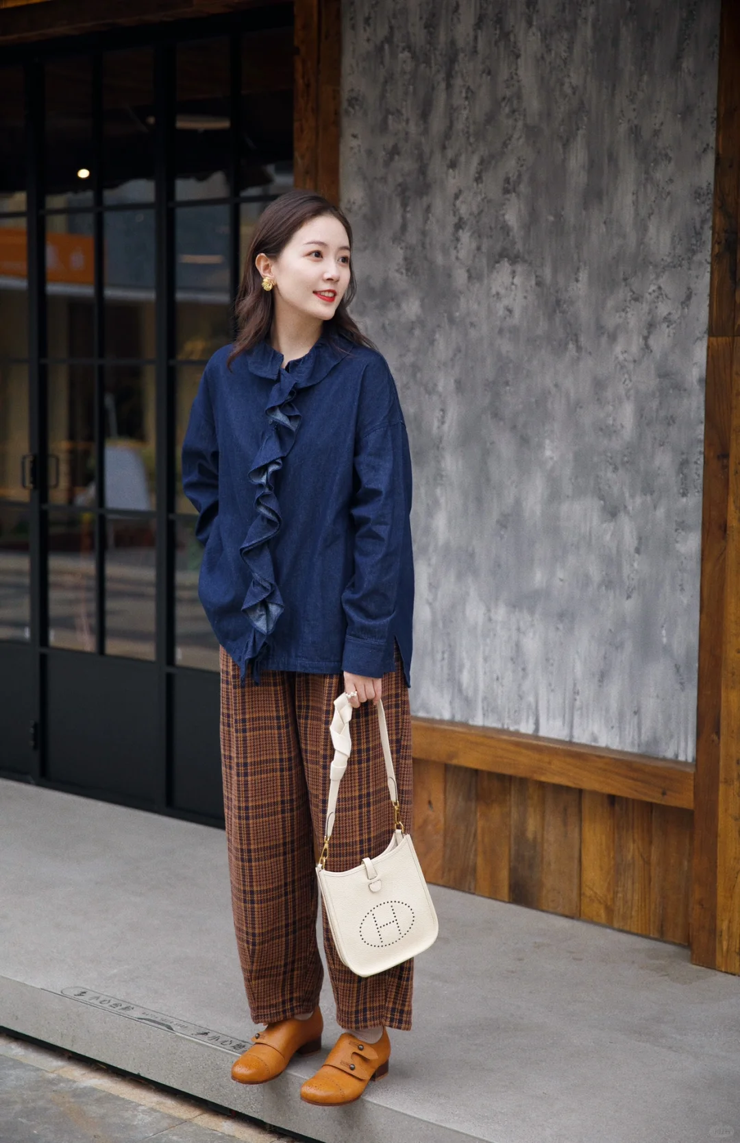 日本衣服不服不行，实在是太讲究了