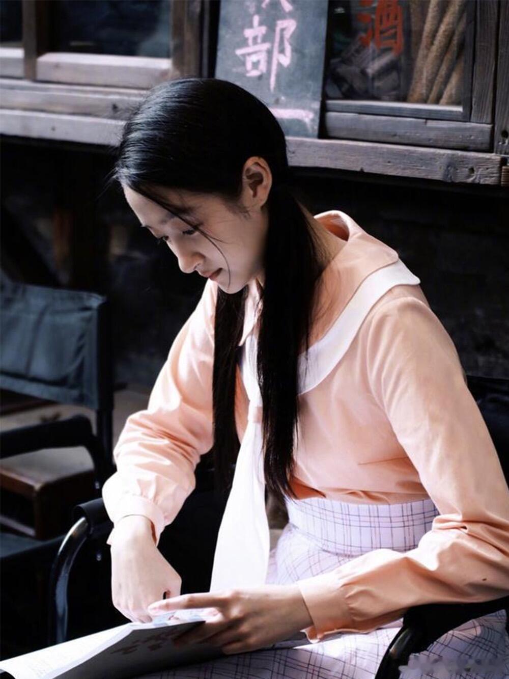 #关晓彤小巷人家眼神戏##关晓彤[超话]# 小巷人家，关晓彤真的有在好好练演技！