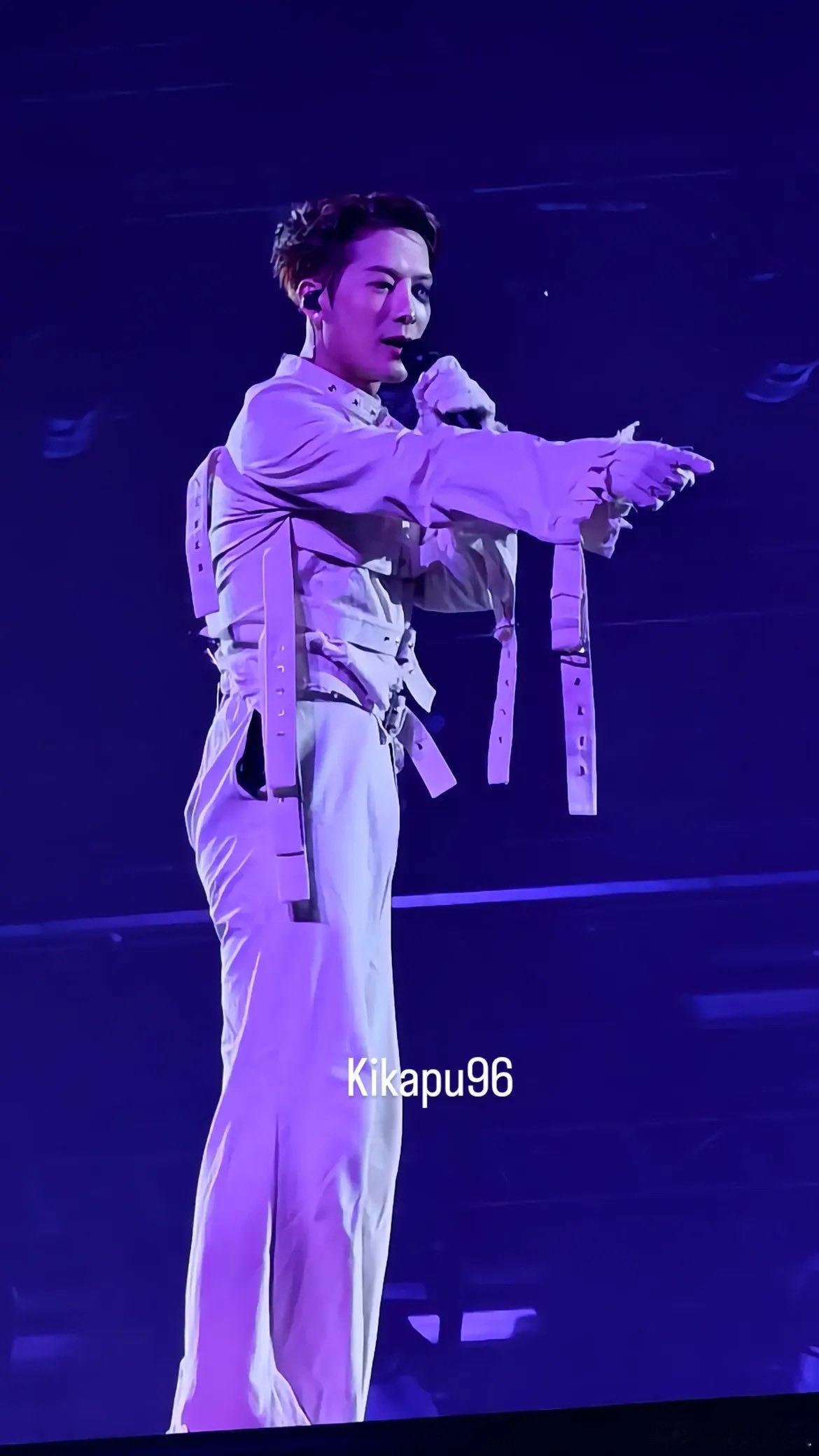 王嘉尔世界巡演首站泰国开演哥哥我们澳门见🥹🥹 ​​​