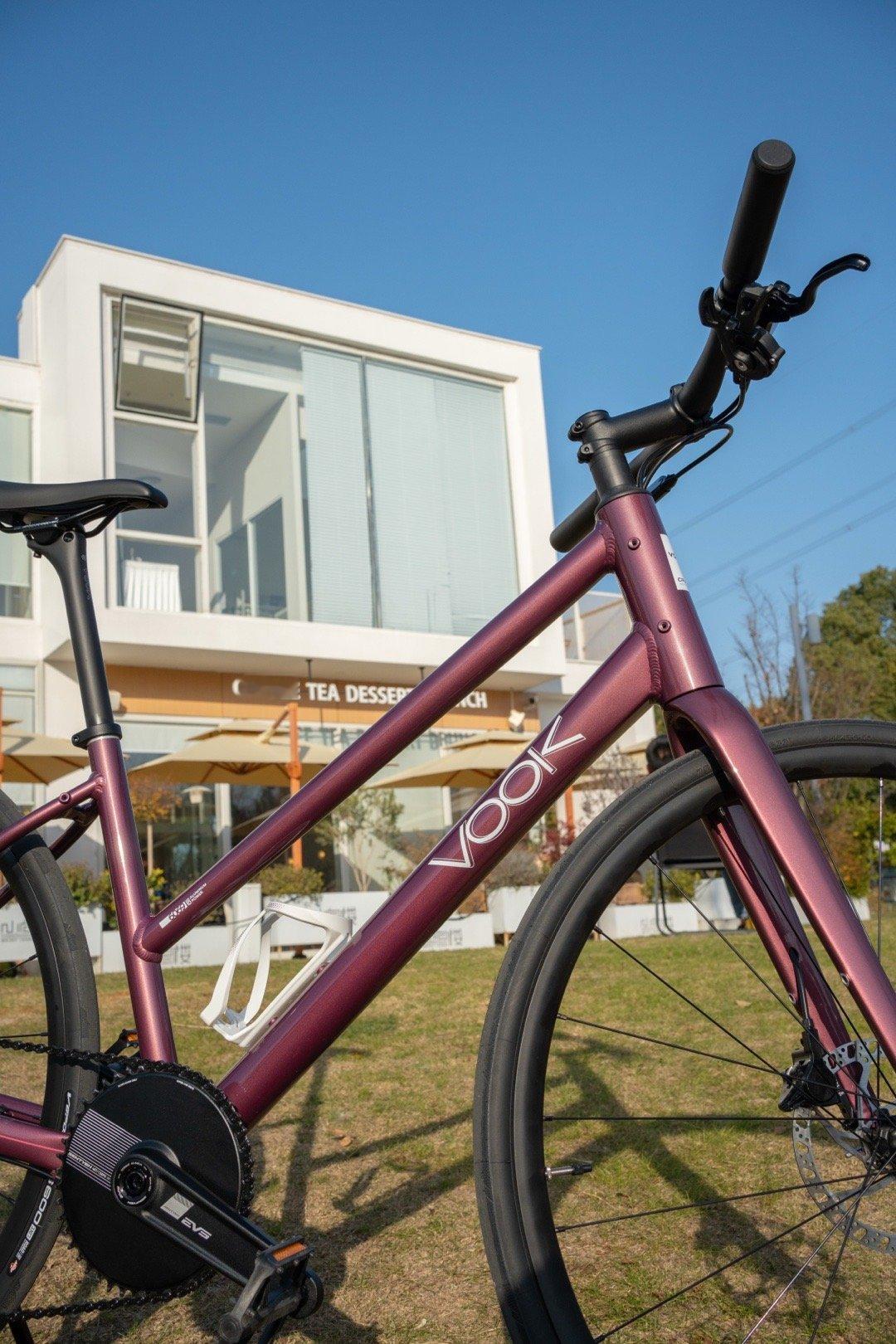 锐评一下 VOOK新款城市公路车这两天也是高强度骑了十几公里第一感觉就是轻 城市