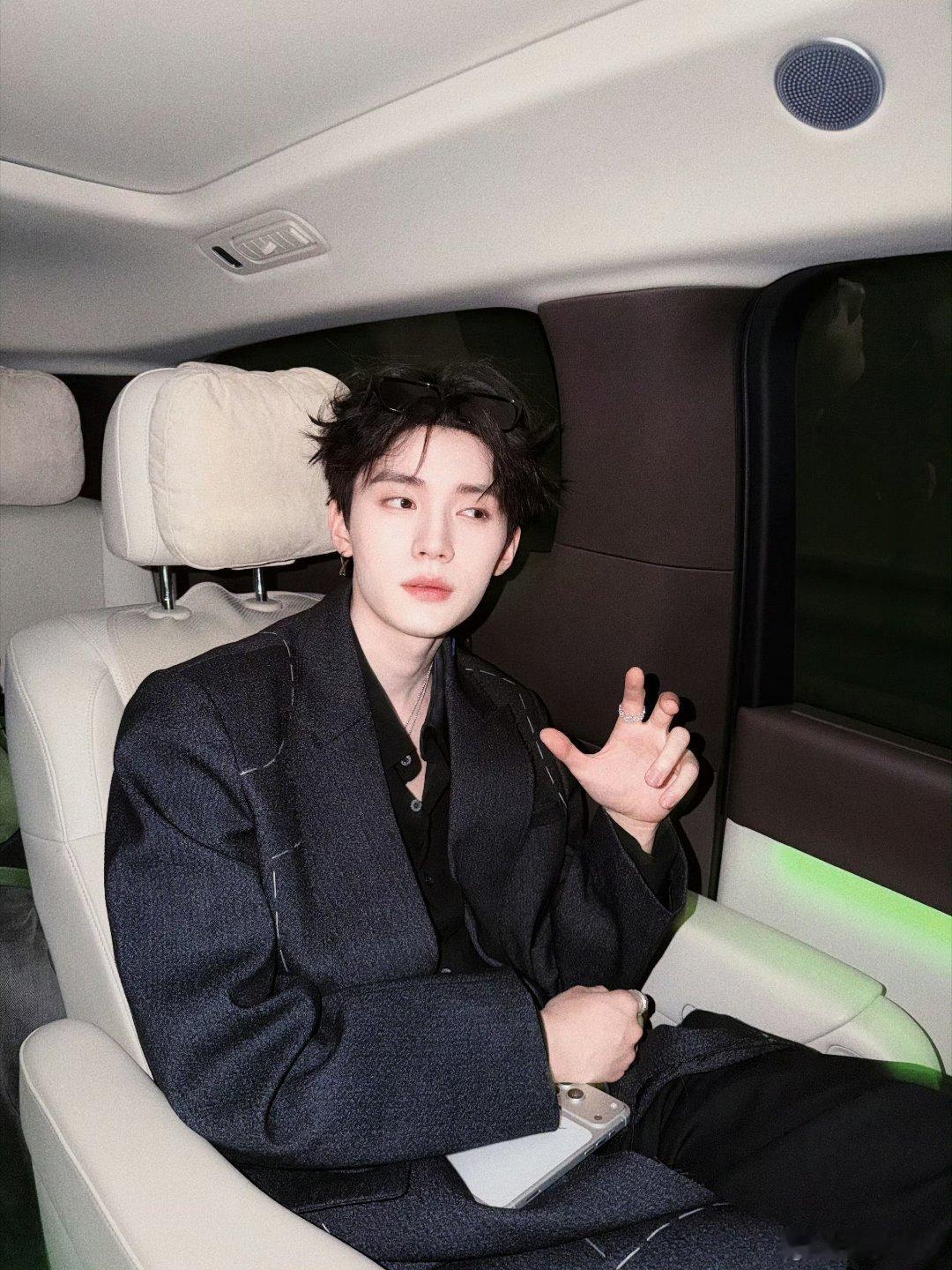 江湖夜雨十年灯二位保持这个状态剧宣非常ok啊 周翊然包上恩配享太庙 