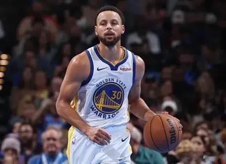 库里：绝对想未来成为NBA球队的老板，这令人着迷！

库里在节目中接受采访，谈到