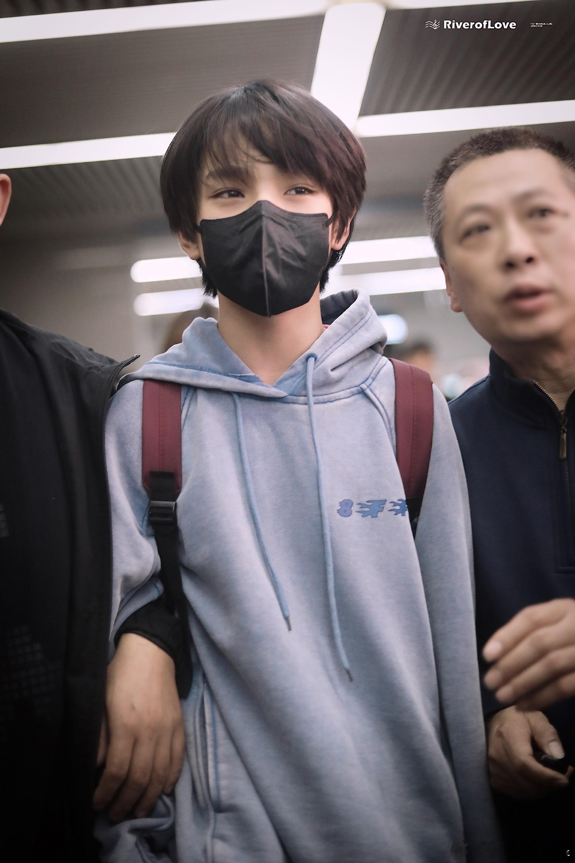 #王橹杰[超话]#wlj#王橹杰 空灵主唱#wlj#王橹杰 全力以赴 朝梦出发#