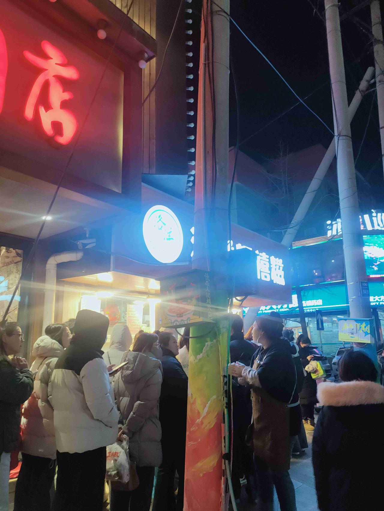 带定位晒今日生活 
我的今日状态：😁轻松愉悦
我这里的天气：🌤️多云
在西安