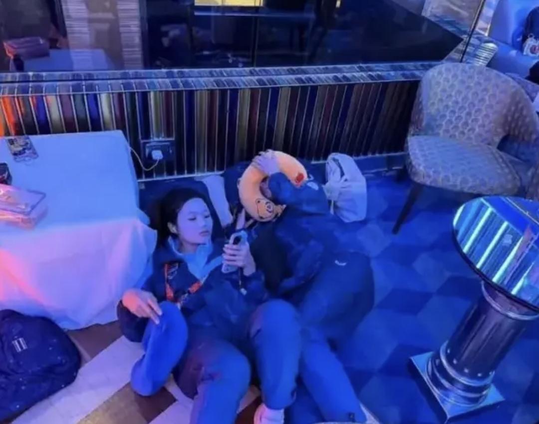 乐子大了。名古屋亚运会办成了吐槽大会，已经数不清有多少运动员发文吐槽了，有吐槽居