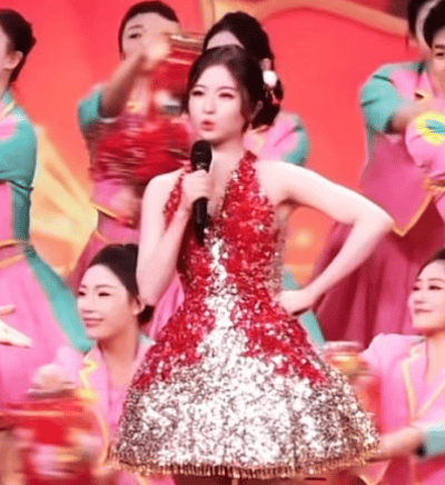 进组之前一起打包进减肥训练营 导演是赵一龙 编剧看着也还不错 总体算蛮不错的饼吧