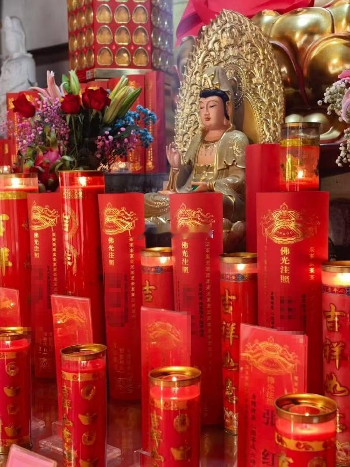 六月十九，观世音菩萨成道日，民间亦称杨柳干露赐福日 ，是一年中极具加持力与转运力