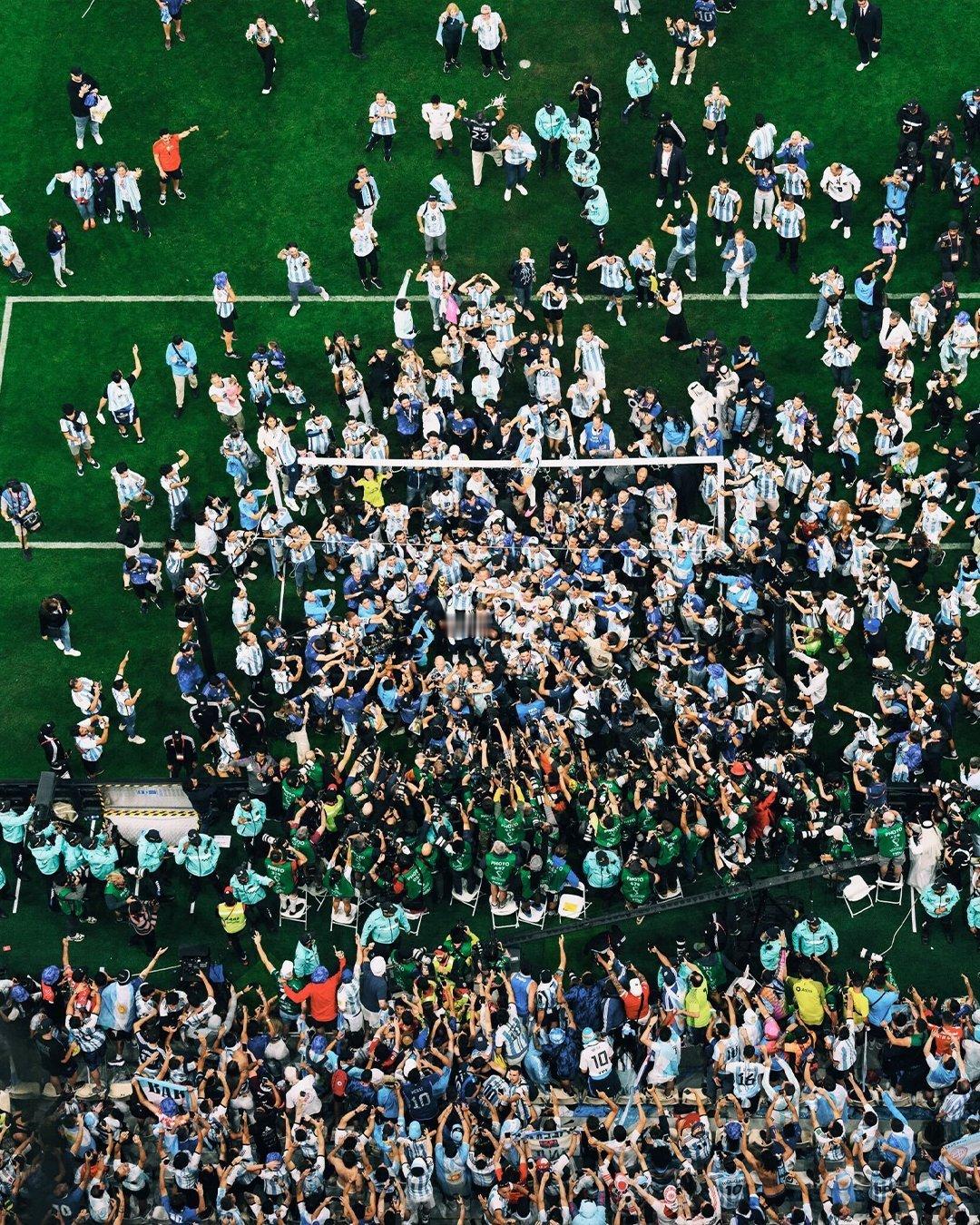 【你找到了咩[doge]】世界杯西语官推：寻找里奥🔍🇦🇷 ​​​