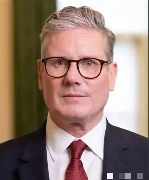 英国消息
4月11日，英国政府突然宣布：不还了！把本来要还给毛里求斯的查戈斯群岛