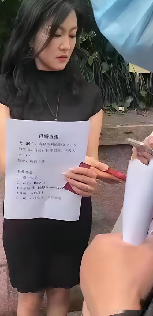 39岁单身女性，当然能嫁出去！别被年龄限制了。小区张姐年薪50万，有车有房，可相