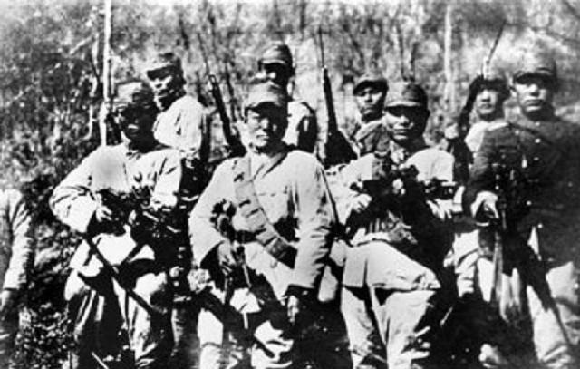 1946年，抗联将领李兆麟去一个年轻女子家里赴约，刚喝了一口茶后，他感觉有些头晕