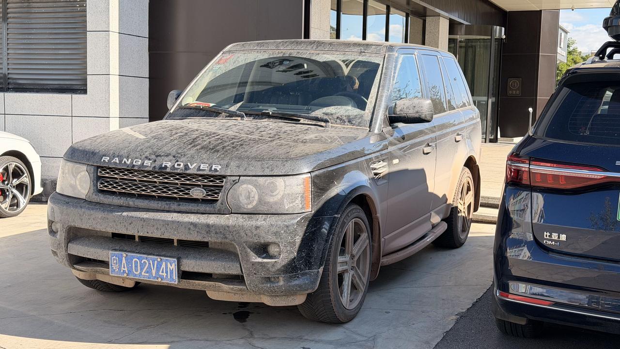 虽然没有哨兵功能，但估计大家都不敢靠过来
有这副天然的保护屏障，早晨起来只需检查