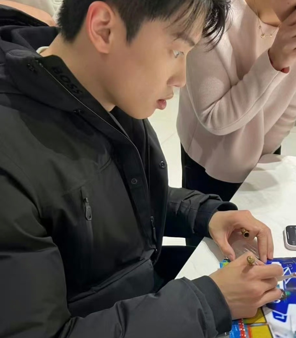 每出现一只鸭子嘴就代表会出现一只认真思考的顺顺汪顺
