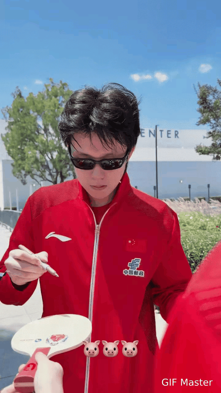 发现了吗？
王楚钦打球是左手，但是写字是右手。
很多人都是这样，做其他的是左手，