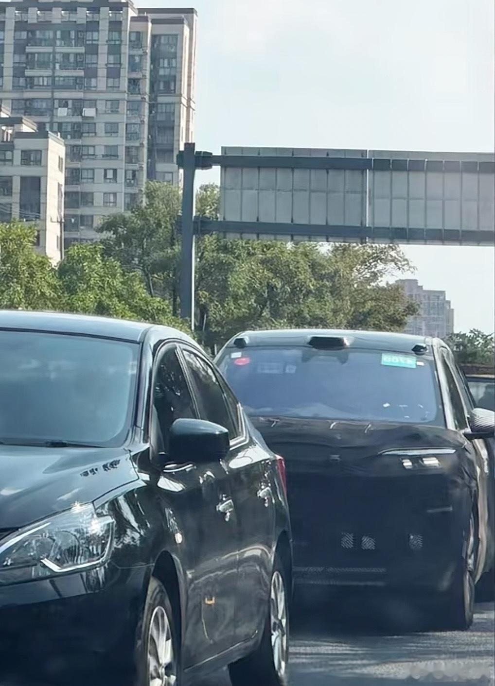 看起来像蔚来的下一款新车电动兄弟
