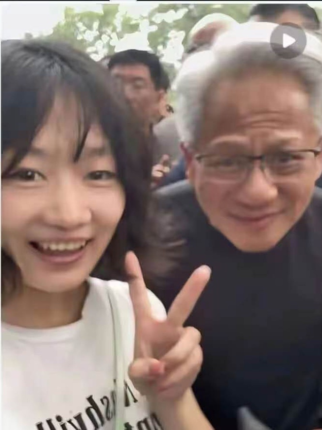 秦岭笑谈 祝黄老板年入百万 