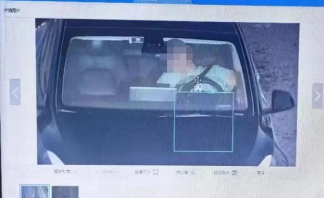 河南开封，男子与朋友饮酒后，抱着“车有智驾能自己跑”的心态驶入连霍高速。上车后开