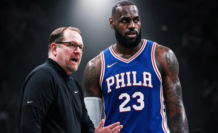 NBA常规赛，76人对阵骑士的比赛中，出现了非常奇葩的一幕。比赛进行到第三节还剩