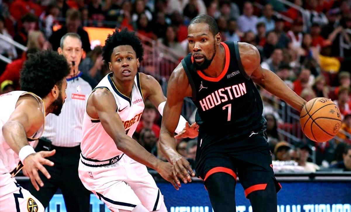 关于杜兰特，目前有不少人开始产生疑问，他选择加盟火箭，到底是来当大腿的，还是来抱