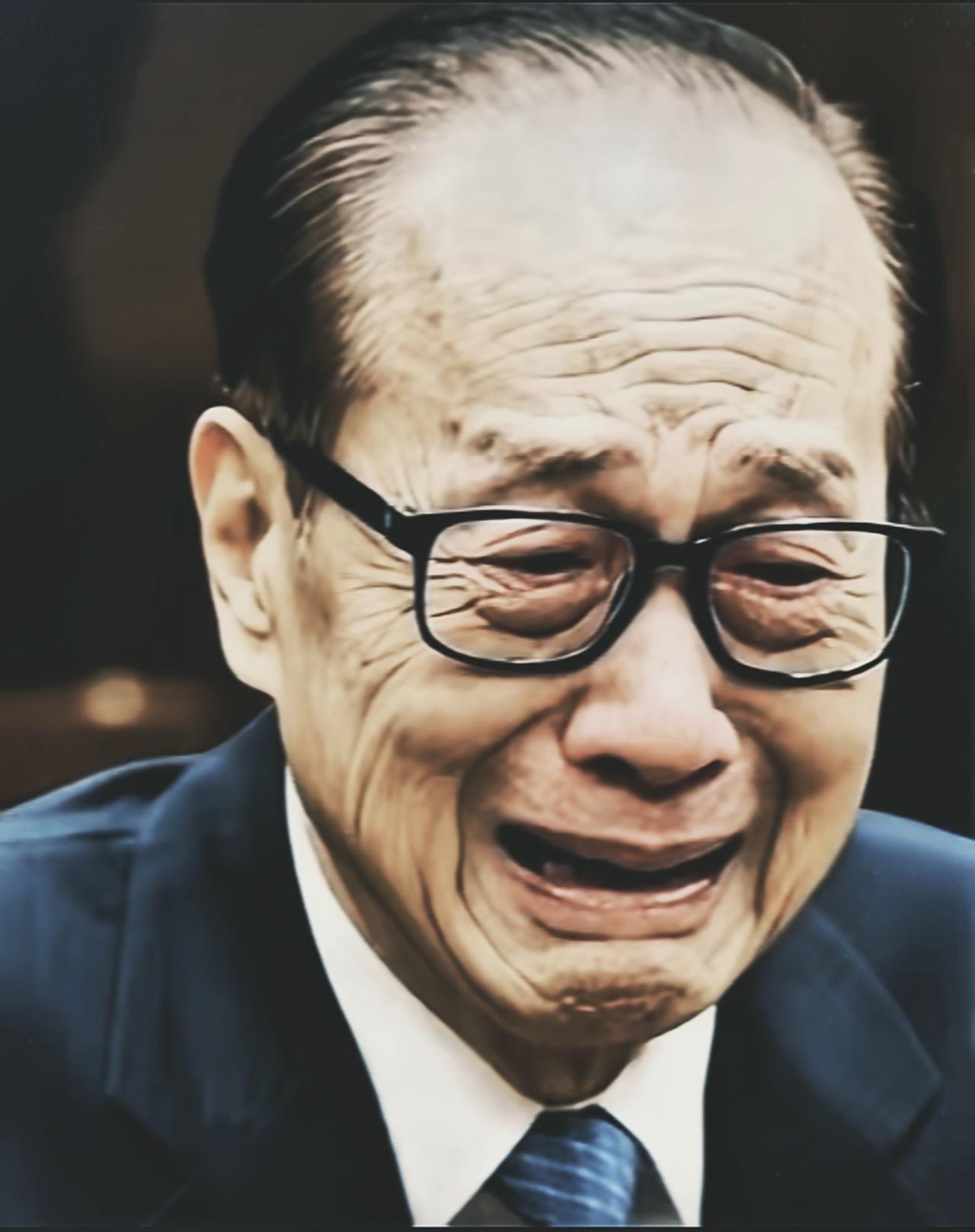 中国不挽留，美国不收留，被夹在中间的李嘉诚，终于玩不转了！大公报四次三番喊话，被